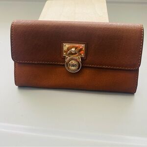 Michael kors leather wallet